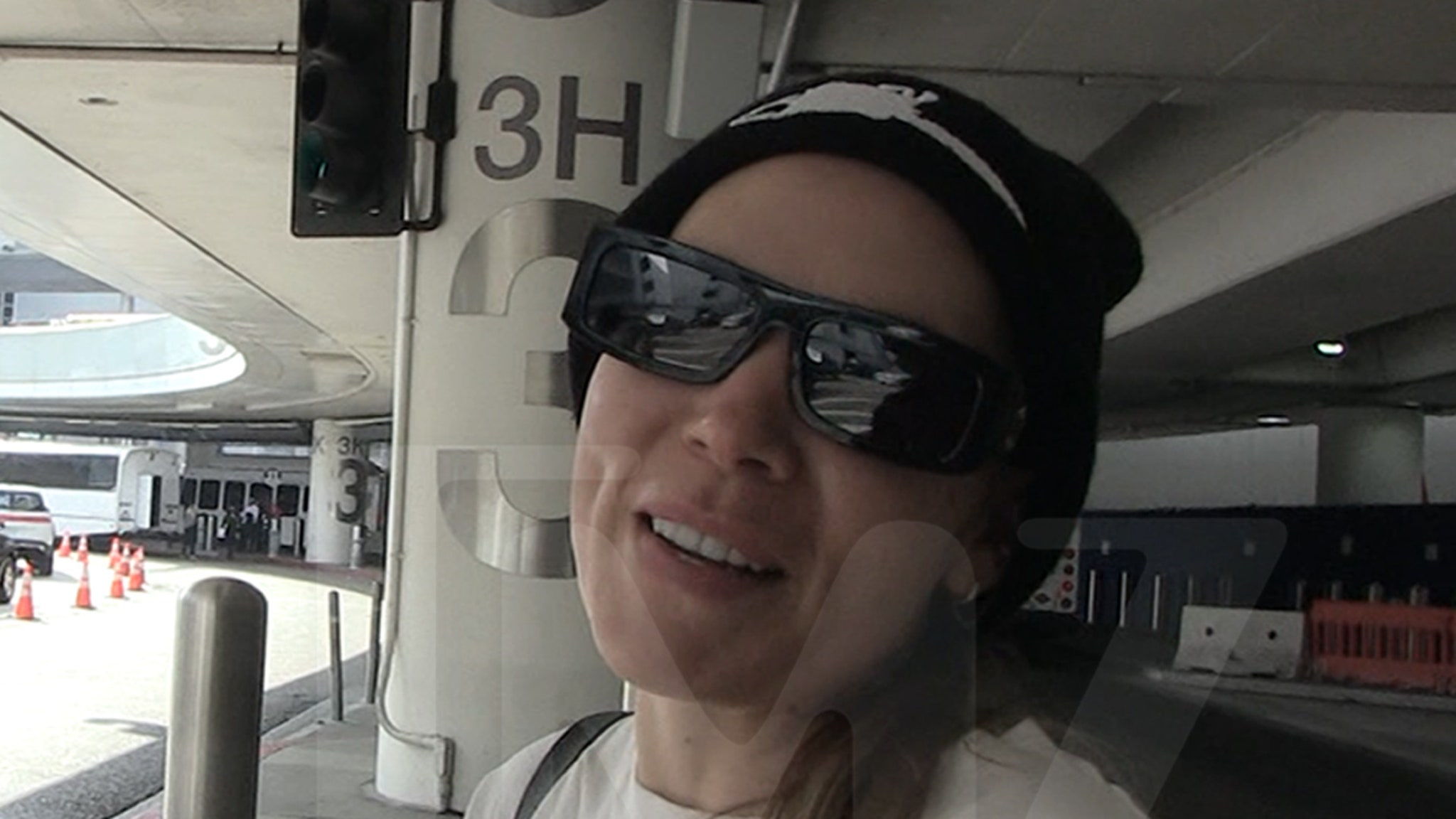 Skylar Grey Praises Future Grandpa Eminem: 'Expect F***ery!' #Eminem