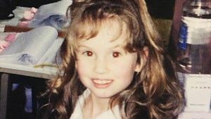 1217-Debby-Ryan-Cute-Kids-hero