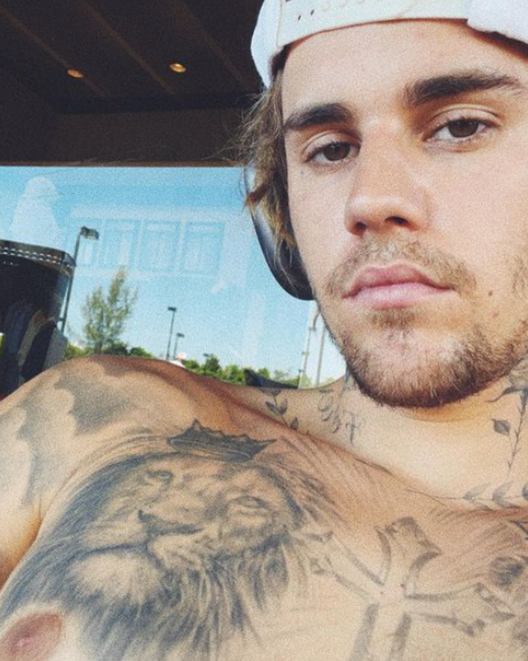 Justin Bieber Shirtless Abs Muscles Tattoos photos 4