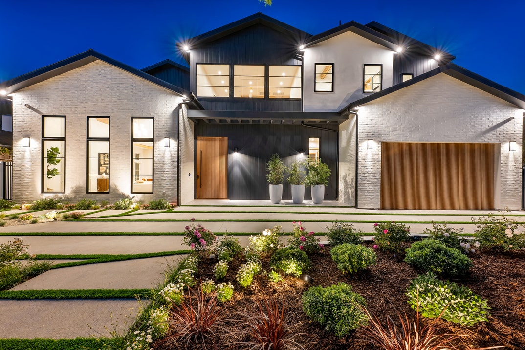 Allison Holker home 2