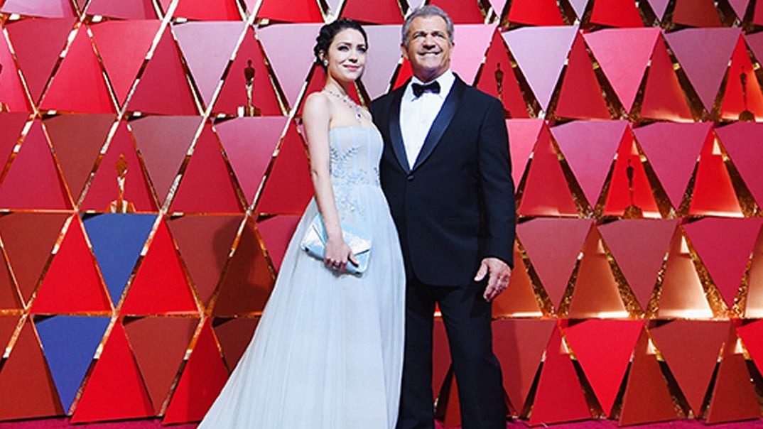 1230-Mel-Gibson-and-Rosalind-Ross-Happier-Times-PRIMARY