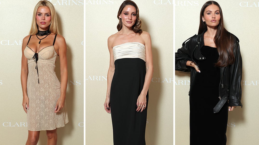 1002-Clarins-PFW-PRIMARY