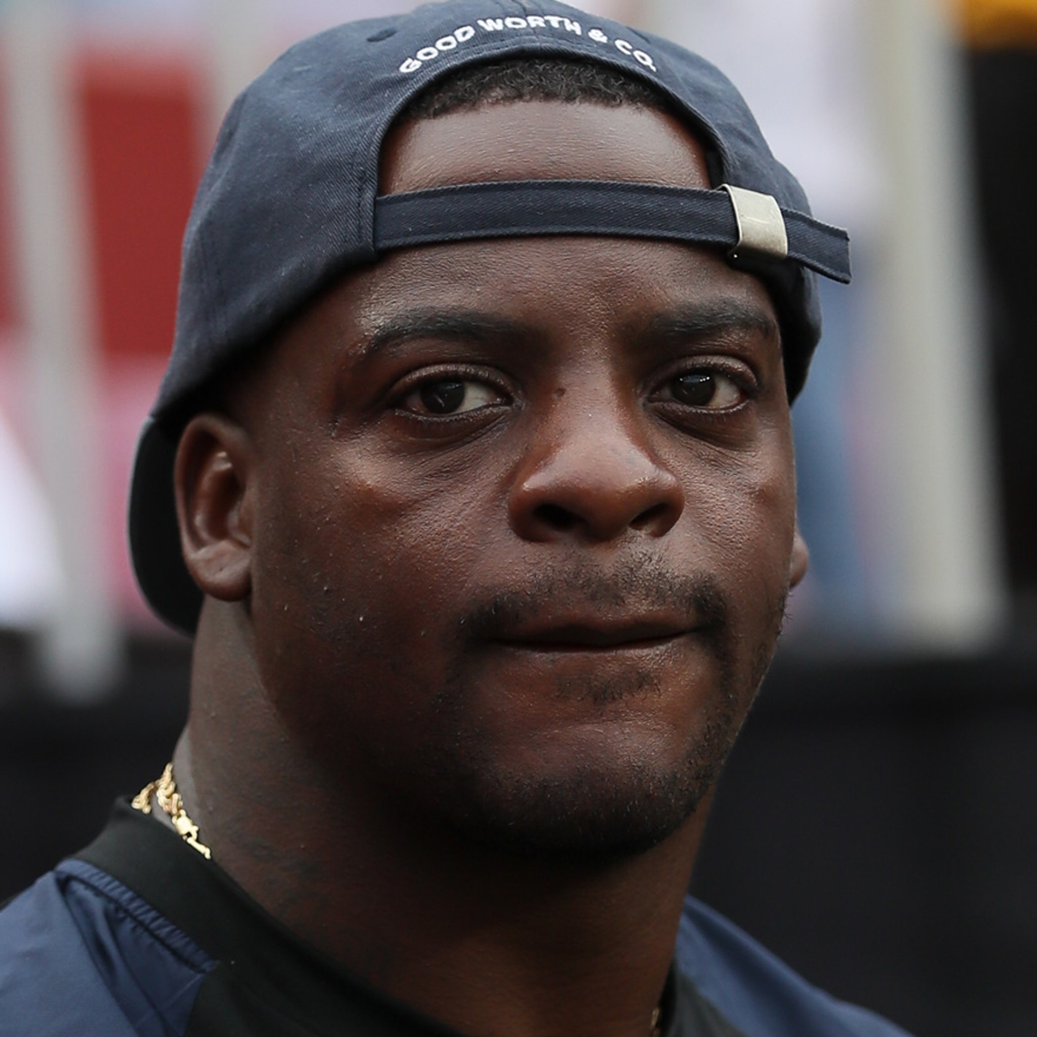 DOJ charges former Redskins Clinton Portis for allegedly defrauding  league's health care program