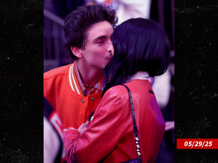 timothee kylie kiss imagn sub 1