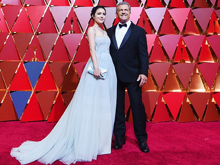 Mel Gibson and Rosalind Ross Happier Times