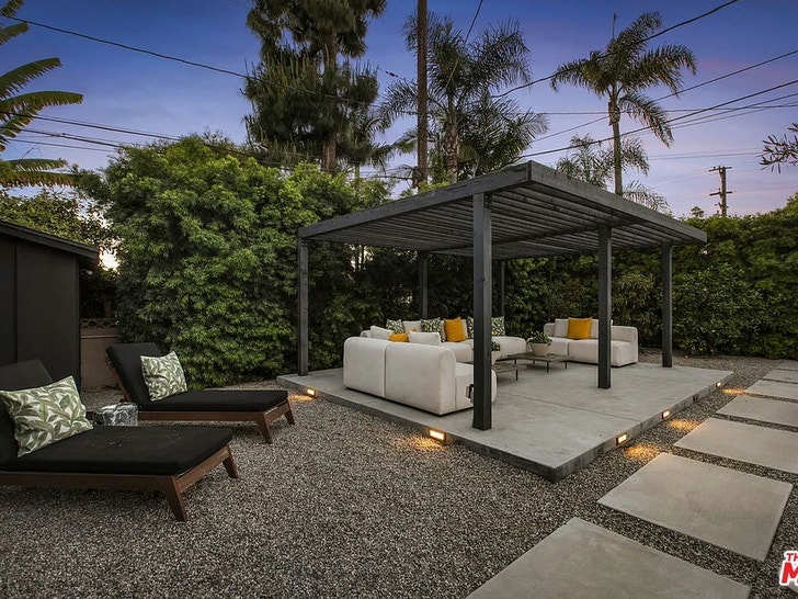 Colman Domingo Lists LA Home 25