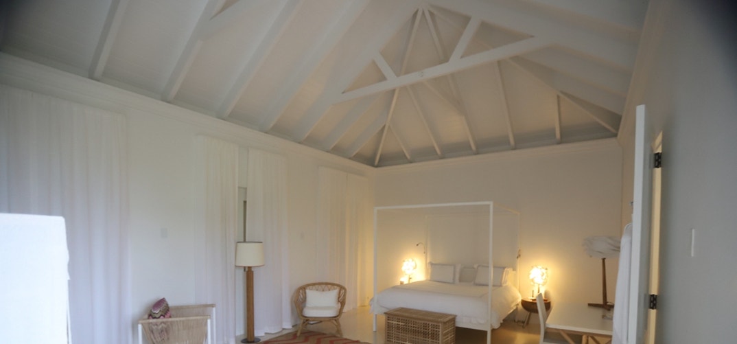 Jeffrey Epstein Pedo Island 9