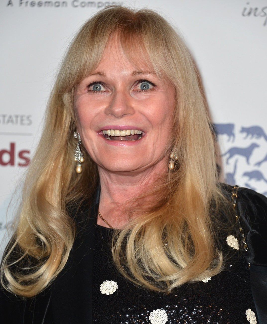 Remembering Valerie Perrine 7