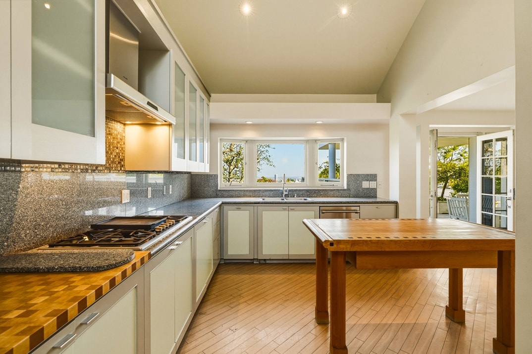 Richard Simmons Hollywood Hills New Photos 14