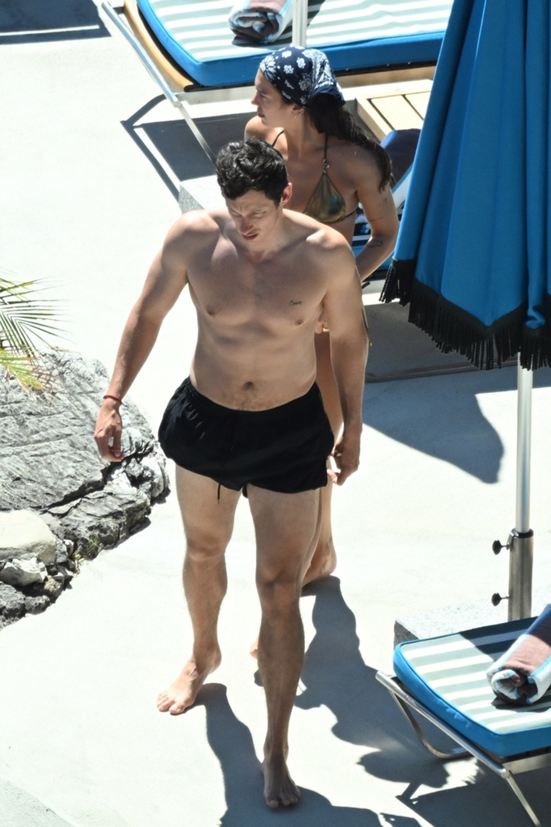 Dua Lipa Callum Turner PDA Honeymoon 5