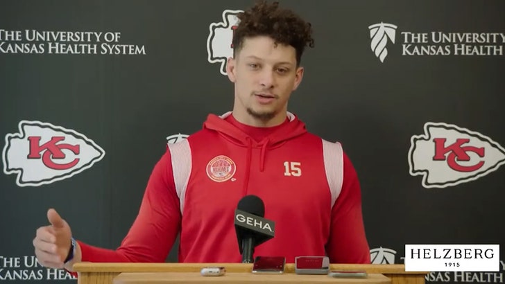 Patrick Mahomes elogia Brittany após dar as boas-vindas ao terceiro filho, ‘She Crushed it’