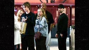 Jennifer-Meyer-Tobey-Maguire-backgrid-1