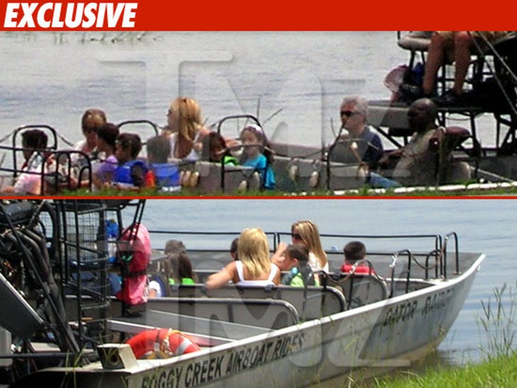 0519_kate_gosselin_EX_TMZ_boat