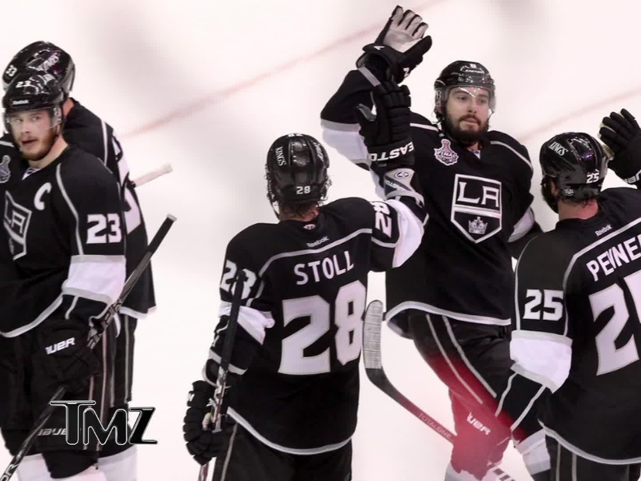 LA Kings Fans Taunt NJ Devils with 'Jersey Shore' Cast