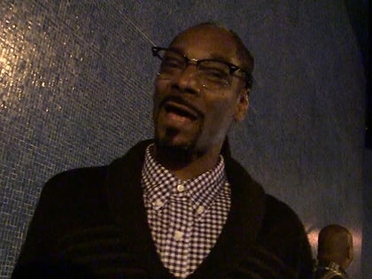 110216_snoop_dogg_primary