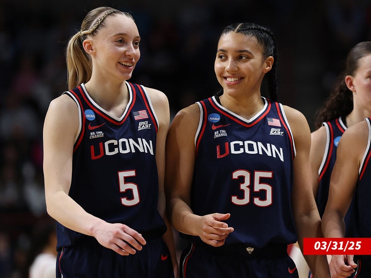 paige bueckers and azzi fudd getty 1