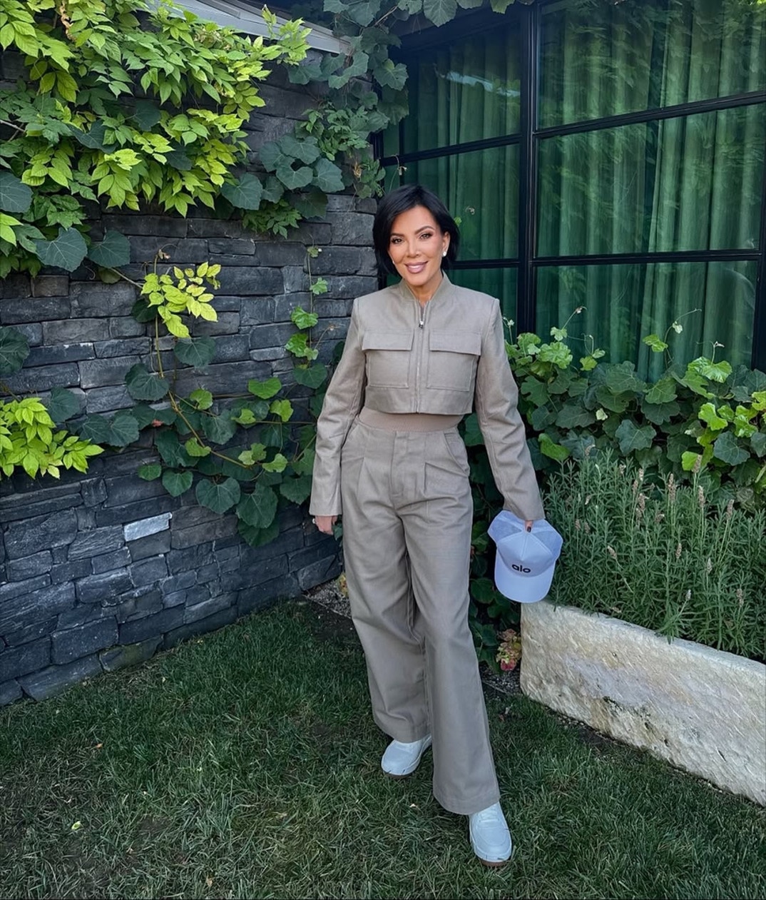 Kris Jenner Sexy Shots 7