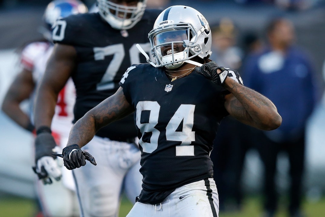 Cordarrelle Patterson On The Field 3