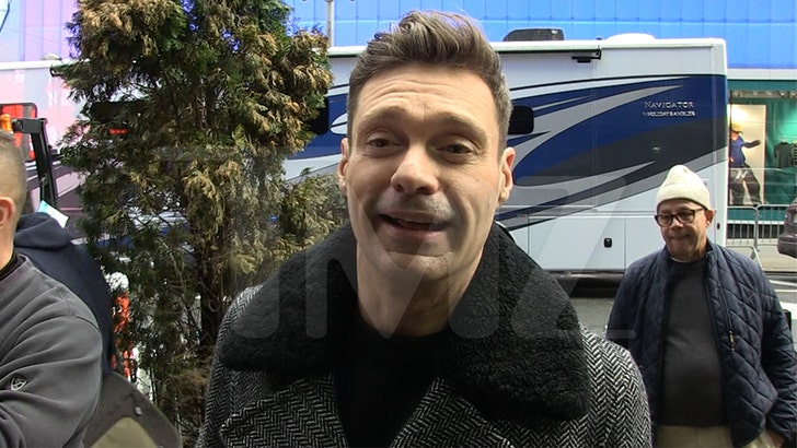 123024-ryan-seacrest-kal