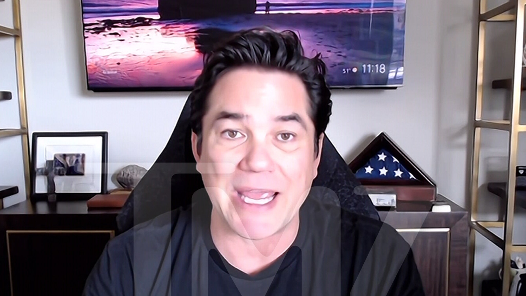 Dean Cain Blames Alex Pretti, Says He Resisted While Armed Before Minnesota Shooting Dean Cain Blames Alex Pretti, Says He Resisted While Armed Before Minnesota Shooting
