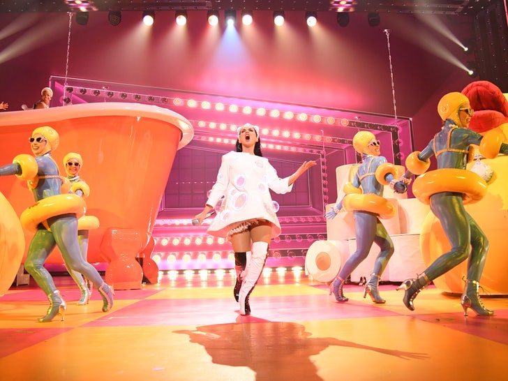 Katy Perry Opens Her Las Vegas Residency