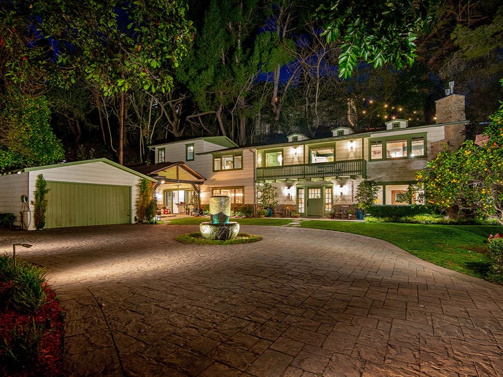 Matthew Morrison Sells Hollywood Hills Home