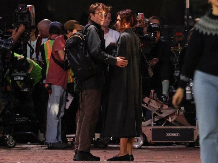 Zendaya & Robert Pattinson Shooting 'The Drama'