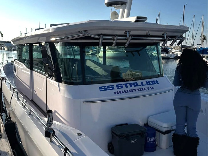 klay-thompson-megan-thee-hengst-ig-1