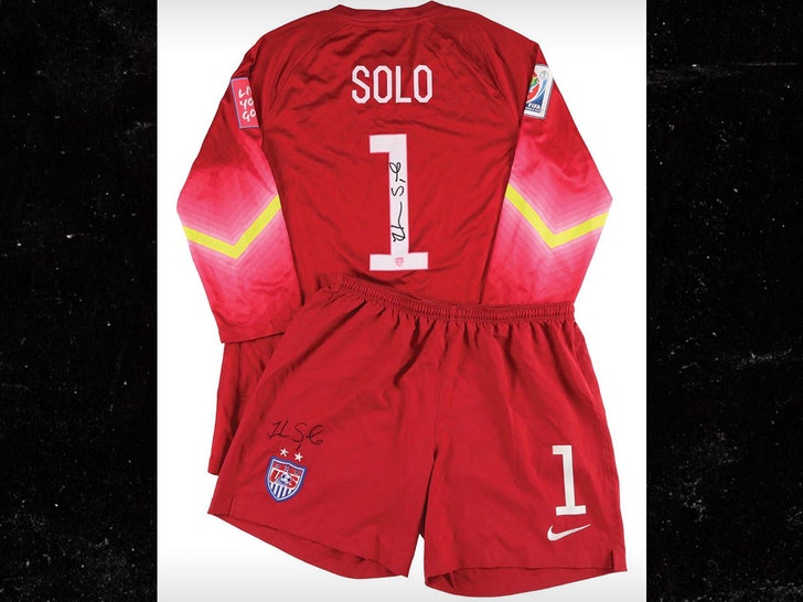 sub-hope-solo-1