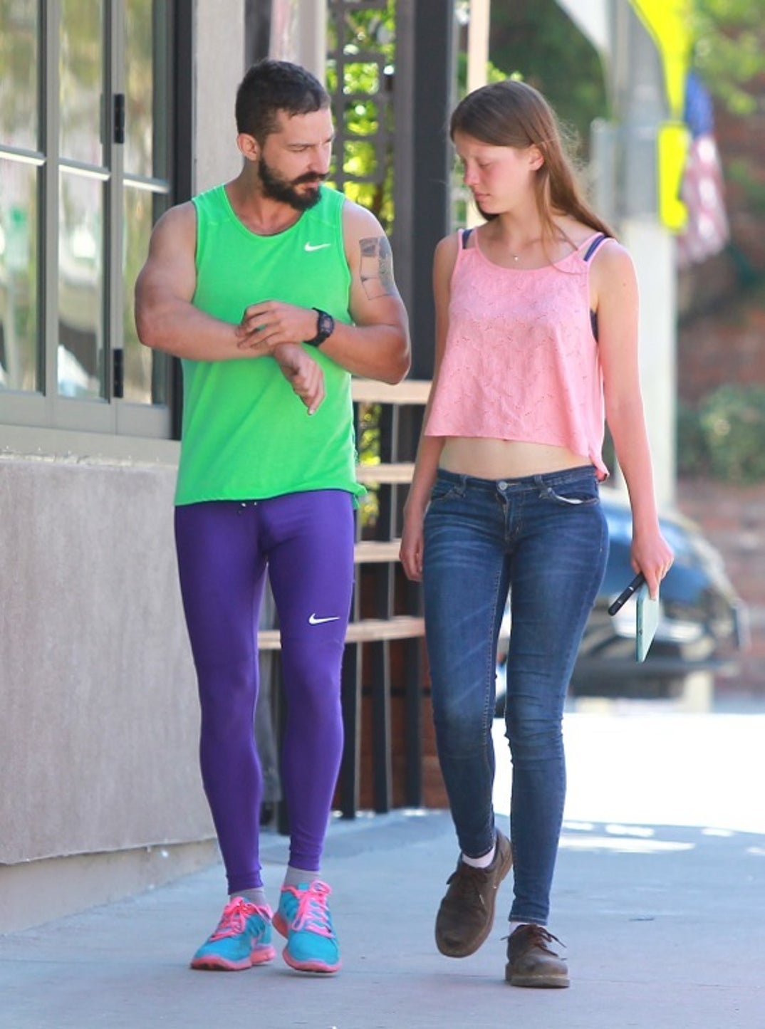 mia_shia_together05