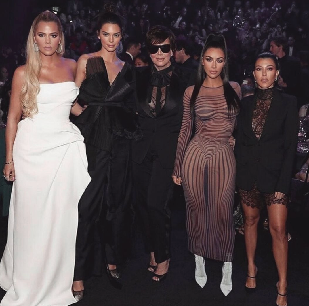 kardashian-family-insta-2-photos2