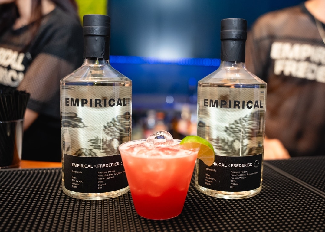 Blue Jacket Fashion Show Los Angeles 124