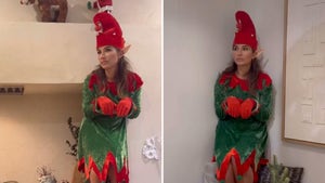 1218-Jessie-James-Decker-Elf-On-A-Shelf-PRIMARY