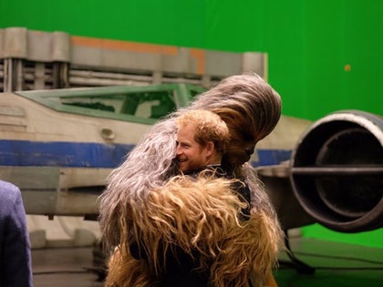 0419-prince-harry-starwars-twitter-01