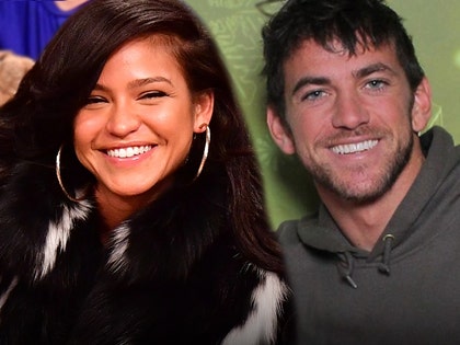 0613-cassie-alex-fine-getty-insta-02