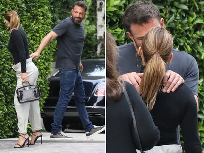 0818-ben-affleck-jennifer-lopez-kissing-goodbye-brentwood-photos-primary