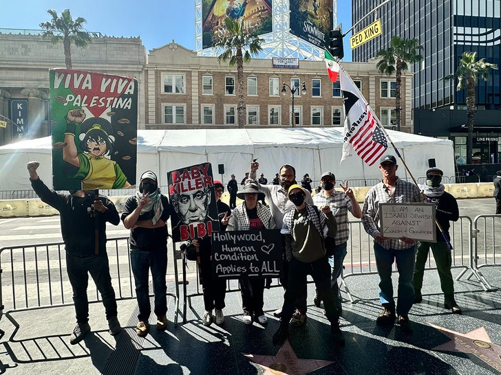 Os manifestantes de Israel e Palestina se chocam na cerimônia de Gal Gadot Hollywood Walk of Fame