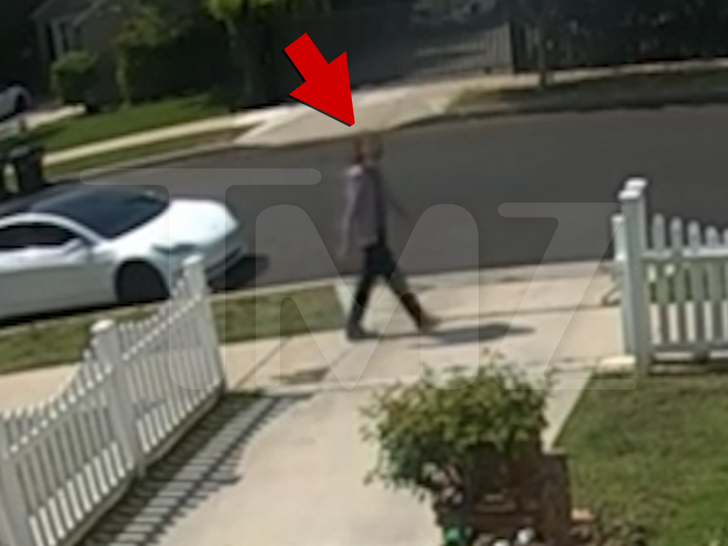 060526 james handy suspect pacing kal