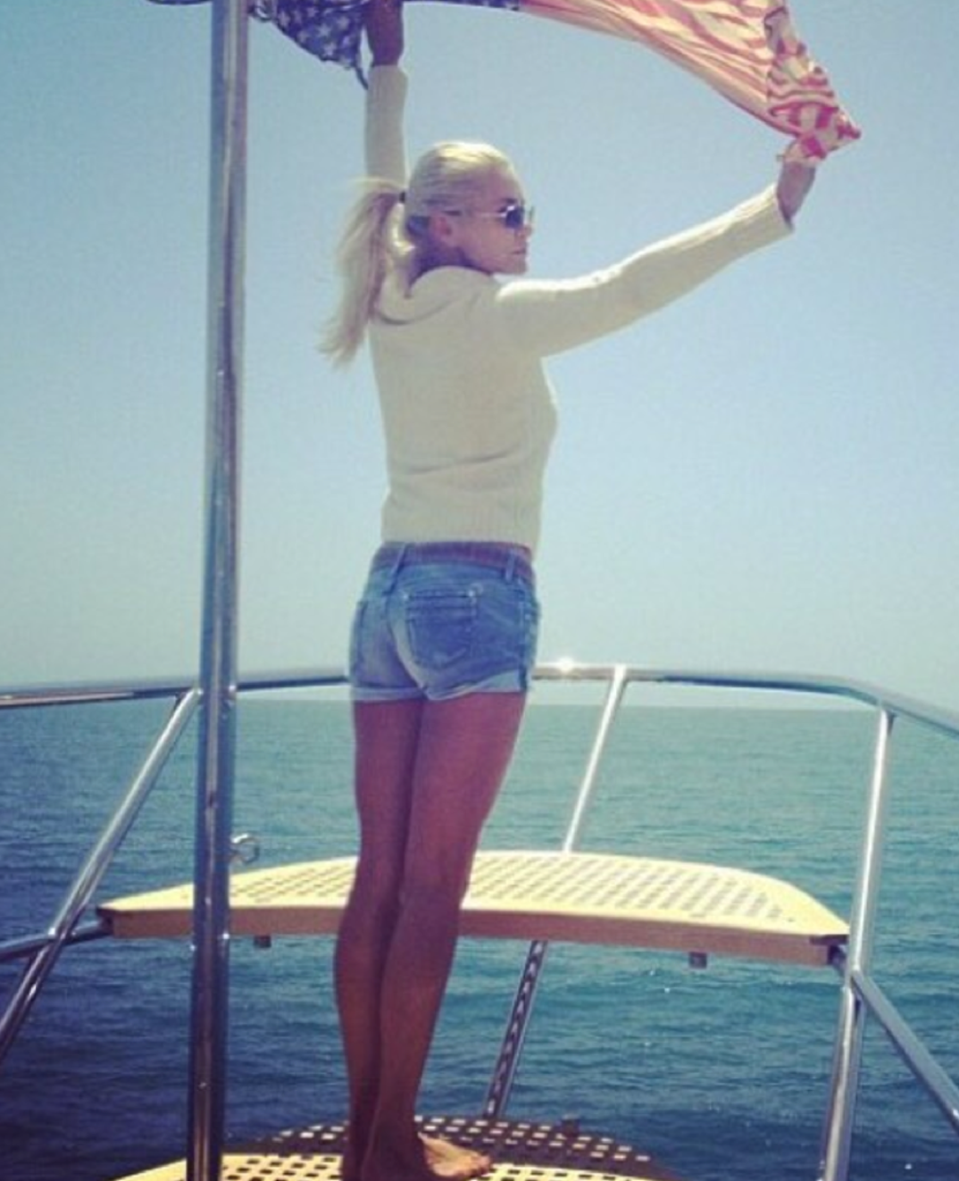 yolanda foster hadid hot photos-04