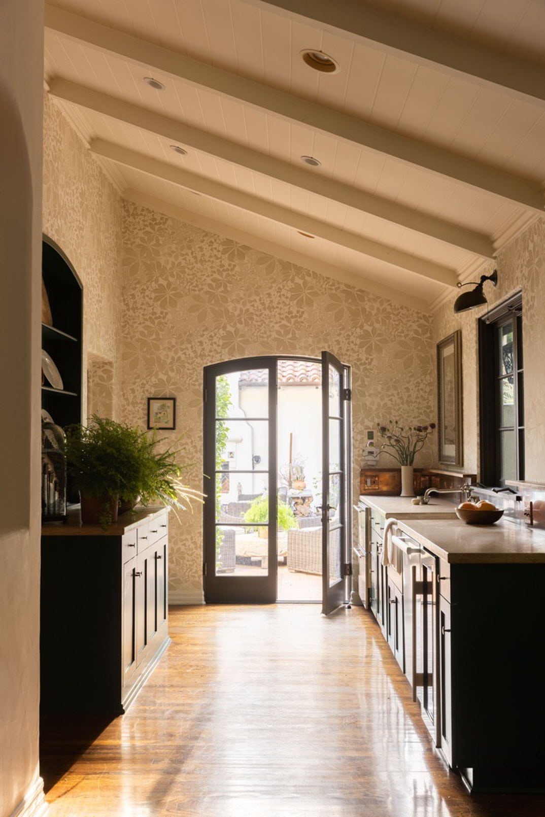 Aaron Paul Lists Los Angeles Home 8