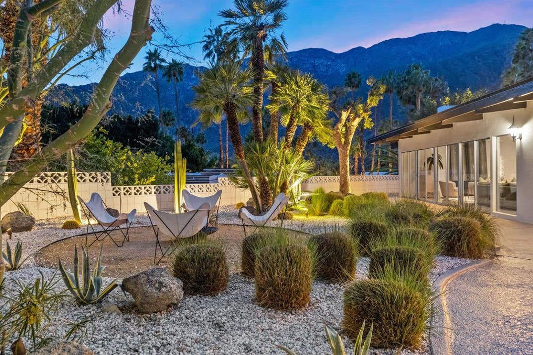Marilyn Monroe Former Palm Springs Home For Sale 7