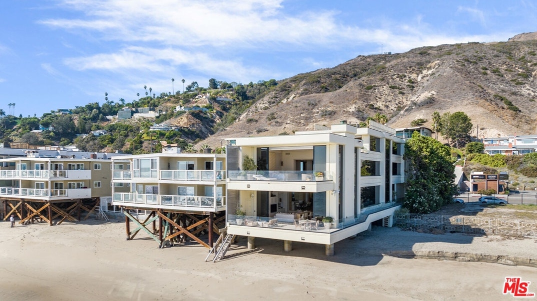 Dr Dre Beach House 11