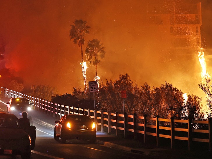 Franklin Fire Spreads Quickly 5 Miles North Of Downtown Malibu