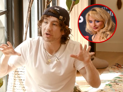 042826_barry_keoghan_primary