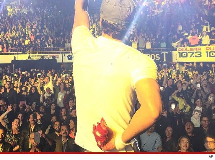 Enrique Iglesias -- I Need a Hand ... From a Surgeon!