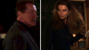 Arnold Schwarzenegger and Maria Shriver -- Dinner and a Show ... For the Cameras