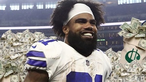 Ezekiel Elliott's Dad Predicted Son Would Be 'Highest Paid RB Ever'