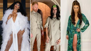 Stars Dressed As Celebs -- Scary Good Double Takes!