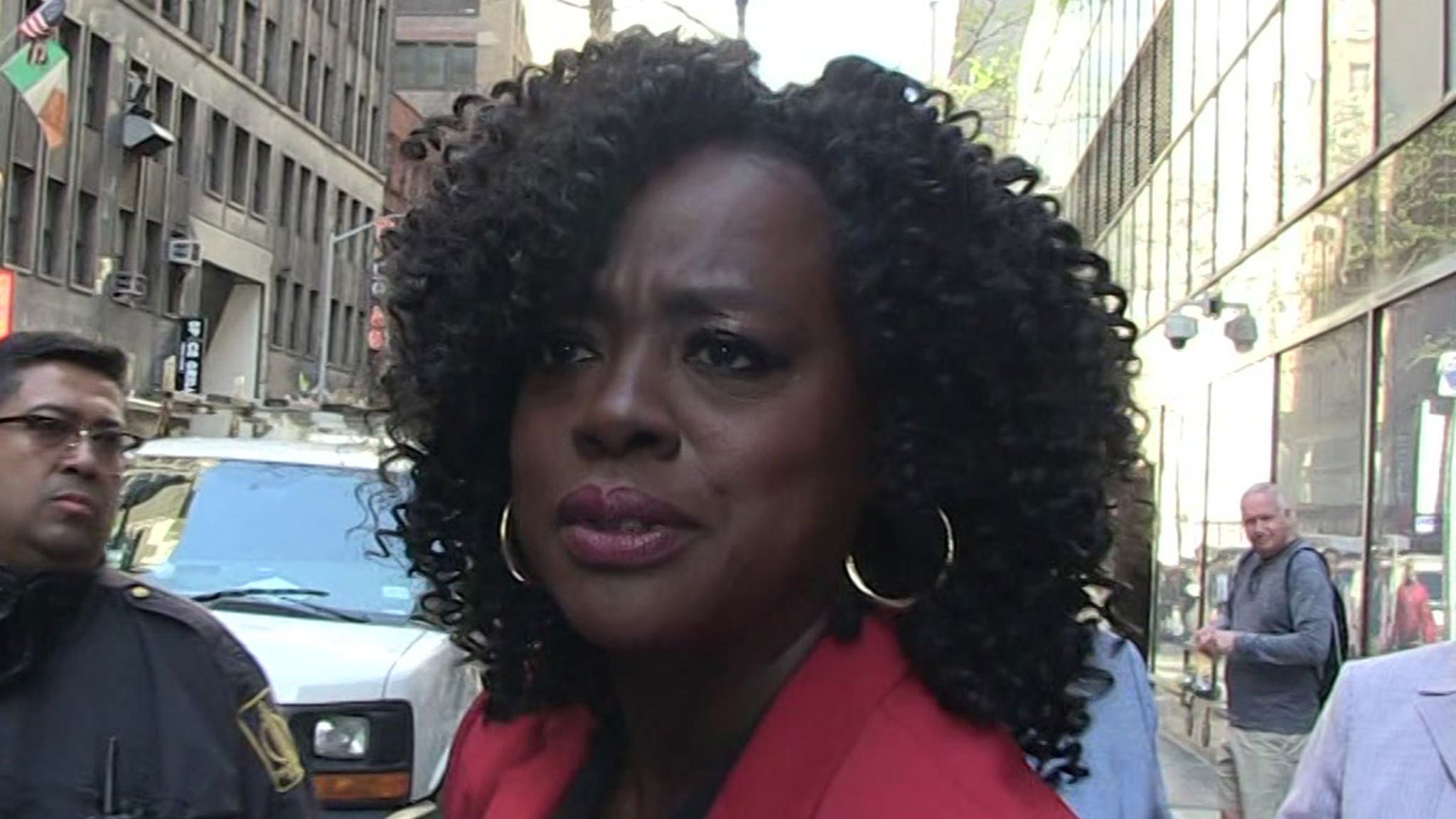Viola Davis Slams Critics of Her Michelle Obama Portrayal thumbnail