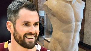 Kevin Love Goes Sightseeing At The Louvre